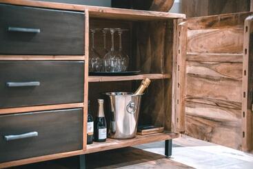 Merchant Signature Suites
