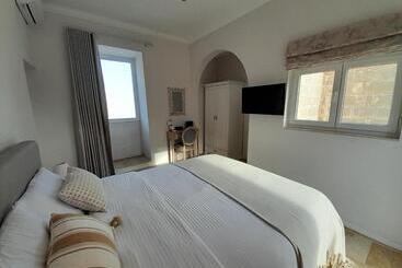تختخواب و صبحانه Palazzo Pisani Malta Boutique