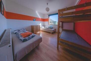 پانسیون Hvammur 2 Guesthouse