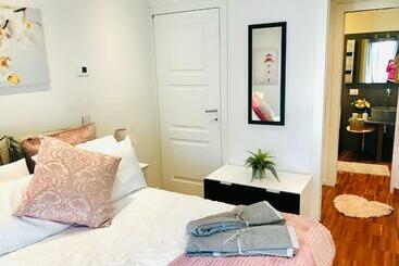 پانسیون Sweet & Cosy Room Next To The Beach