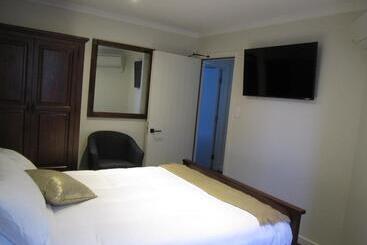 旅馆 The Stables Dunedin