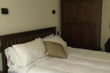 旅馆 The Stables Dunedin
