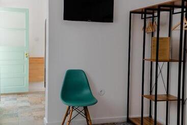 تختخواب و صبحانه Genius Loci Guesthouse
