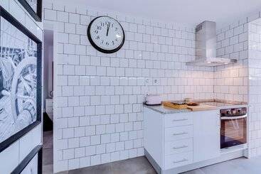 تختخواب و صبحانه Groundfloor