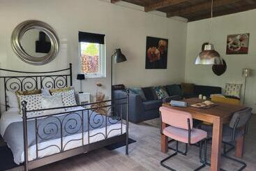 민박 Luxe Bloemenzicht 4 Personen, Bnb, 10 Minuten Van Zee