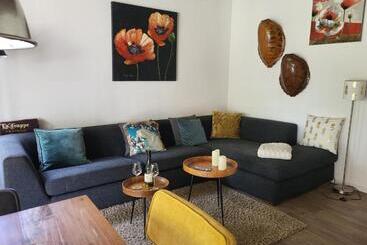 민박 Luxe Bloemenzicht 4 Personen, Bnb, 10 Minuten Van Zee
