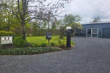 민박 Luxe Bloemenzicht 4 Personen, Bnb, 10 Minuten Van Zee
