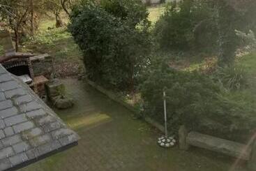 تختخواب و صبحانه Villa Bretonne