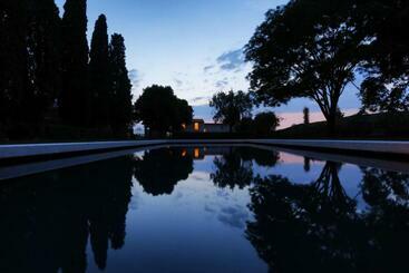 تختخواب و صبحانه Villa Saccomani