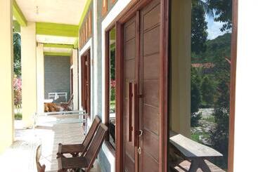 هتل Latansa Inn