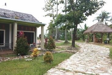 هتل Latansa Inn