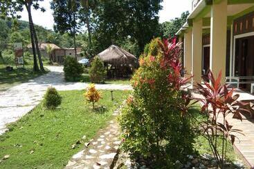 هتل Latansa Inn