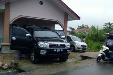 پانسیون Zahra Syariah Home Stay