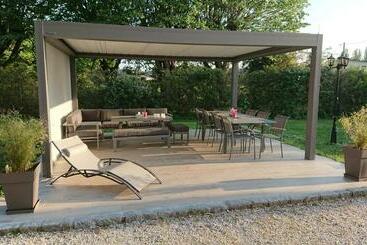 Bed and Breakfast Le Manoir De Louviers