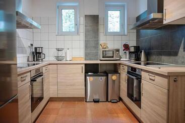 تختخواب و صبحانه Haus Berchstein