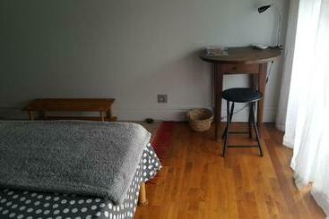 تختخواب و صبحانه Margouillat Chambre D Hôte