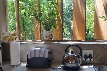 هتل A Farm Stay Casablanca S Private Cottage,no Loadshedding!