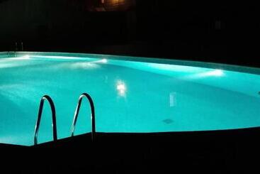 هتل Agriturismo Baglio Calanchi