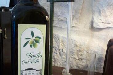 هتل Agriturismo Baglio Calanchi
