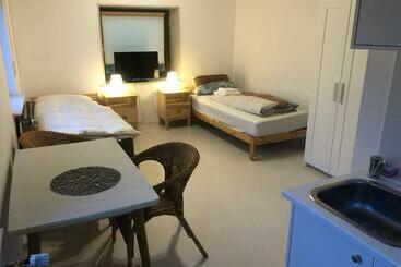 膳宿费 Burgstudio