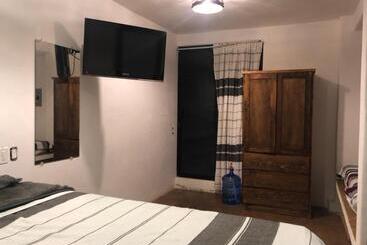 پانسیون Casa Arrecife Tortuga 3, Beach Is Steps Away! Fast Internet, Private Cozy Room!