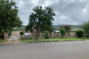پانسیون Conti Inn Guesthouse