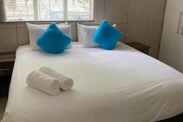 پانسیون Conti Inn Guesthouse
