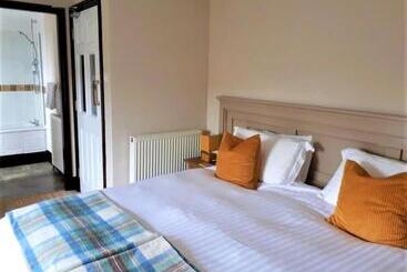 پانسیون Corsewall Arms Guest House