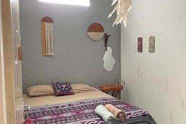 پانسیون Loyal Friend Hostel Karimunjawa