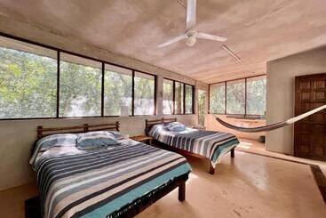 تختخواب و صبحانه El Encanto Hotel Boutique