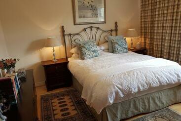 Bed and Breakfast Karibu Guest House