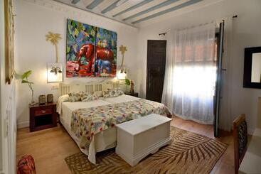 تختخواب و صبحانه La Casa De Los Coy