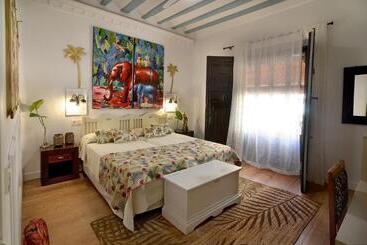 تختخواب و صبحانه La Casa De Los Coy