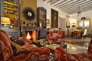 تختخواب و صبحانه La Casa De Los Coy