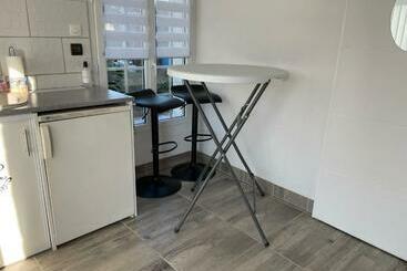 تختخواب و صبحانه Studio Indépendant Chez L Habitant