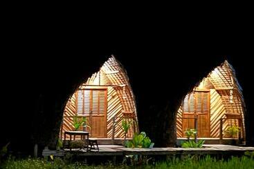 پانسیون Palayan Paradise Huts