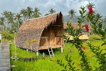 پانسیون Palayan Paradise Huts
