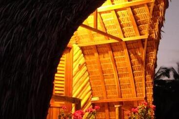 پانسیون Palayan Paradise Huts