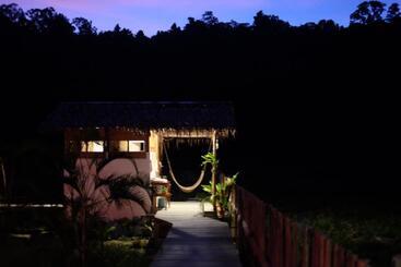 پانسیون Palayan Paradise Huts