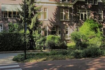 تختخواب و صبحانه Boutiquehotel Sycamore   Protected City View   Free Parking
