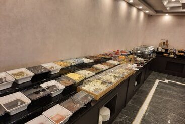 Bm Hotel City