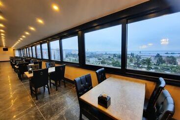 Bm Hotel City