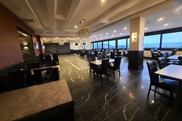 Bm Hotel City