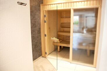 هتل Best Western Hôtel Garden And Spa