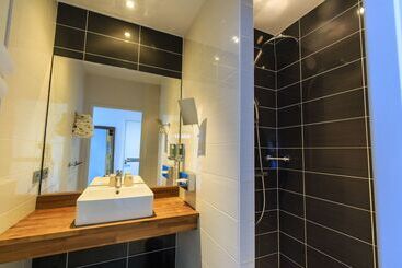 هتل Best Western Hôtel Garden And Spa