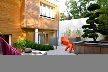هتل Best Western Hôtel Garden And Spa
