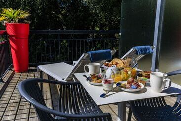 هتل Best Western Hôtel Garden And Spa