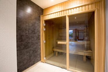 هتل Best Western Hôtel Garden And Spa