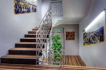 هتل Best Western Hôtel Garden And Spa