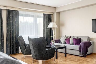 هتل Best Western Leto Arena